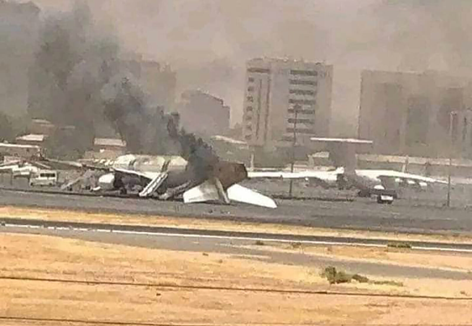اشتباكات مطار الخرطوم watanserb.com