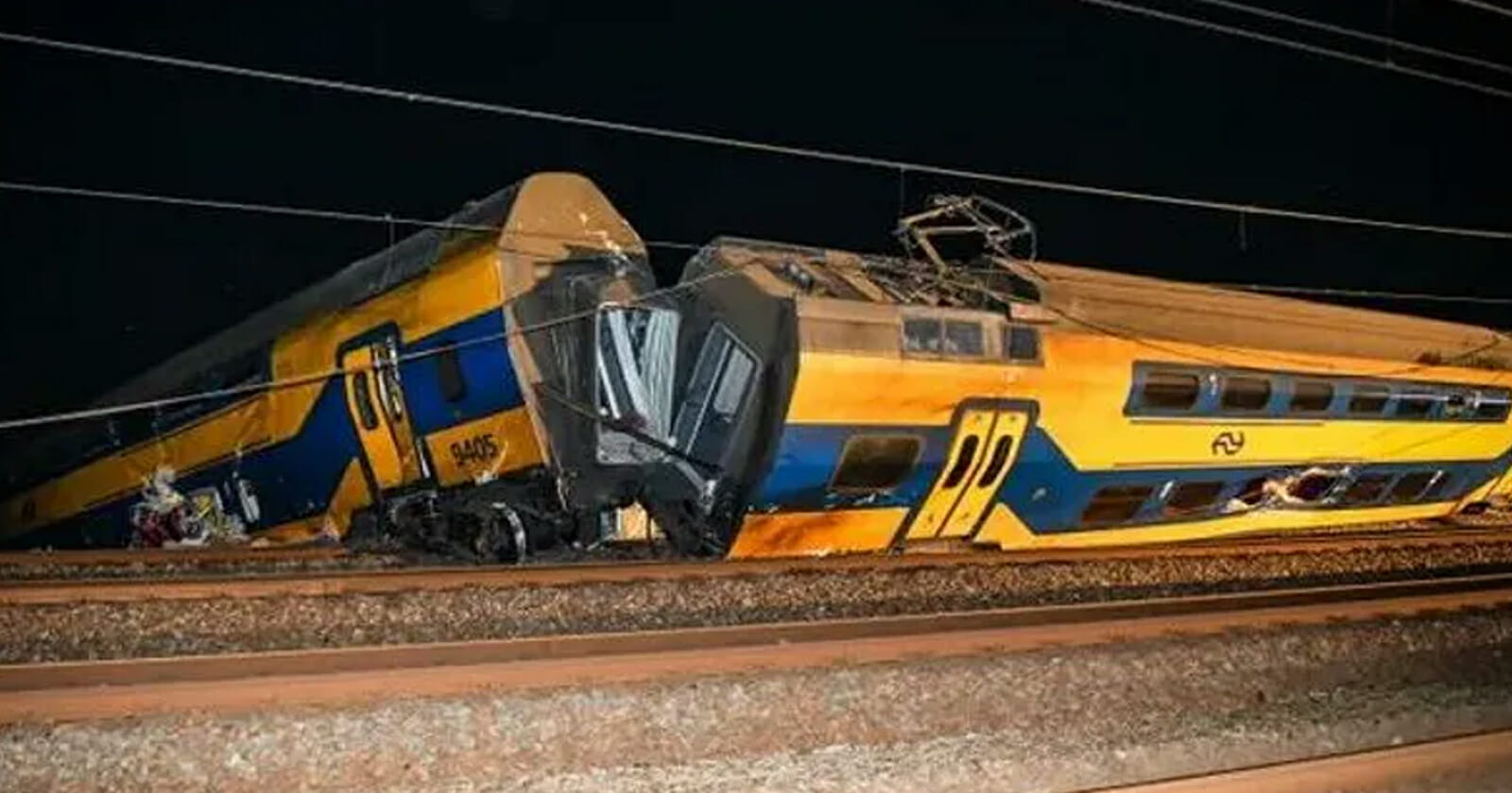 حادث قطار ركاب هولندا watanserb.com