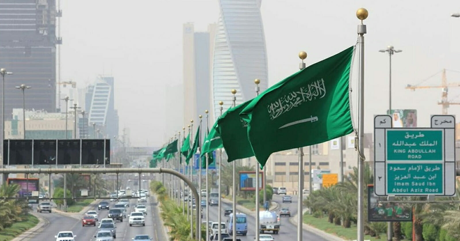 سعودي سكران على طريق عام watanserb.com