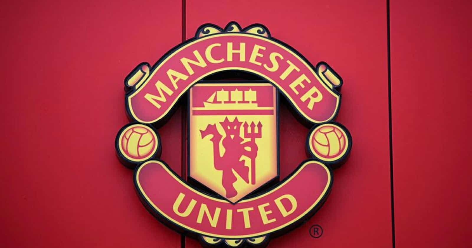 شراء نادي مانشستر يونايتد watanserb.com