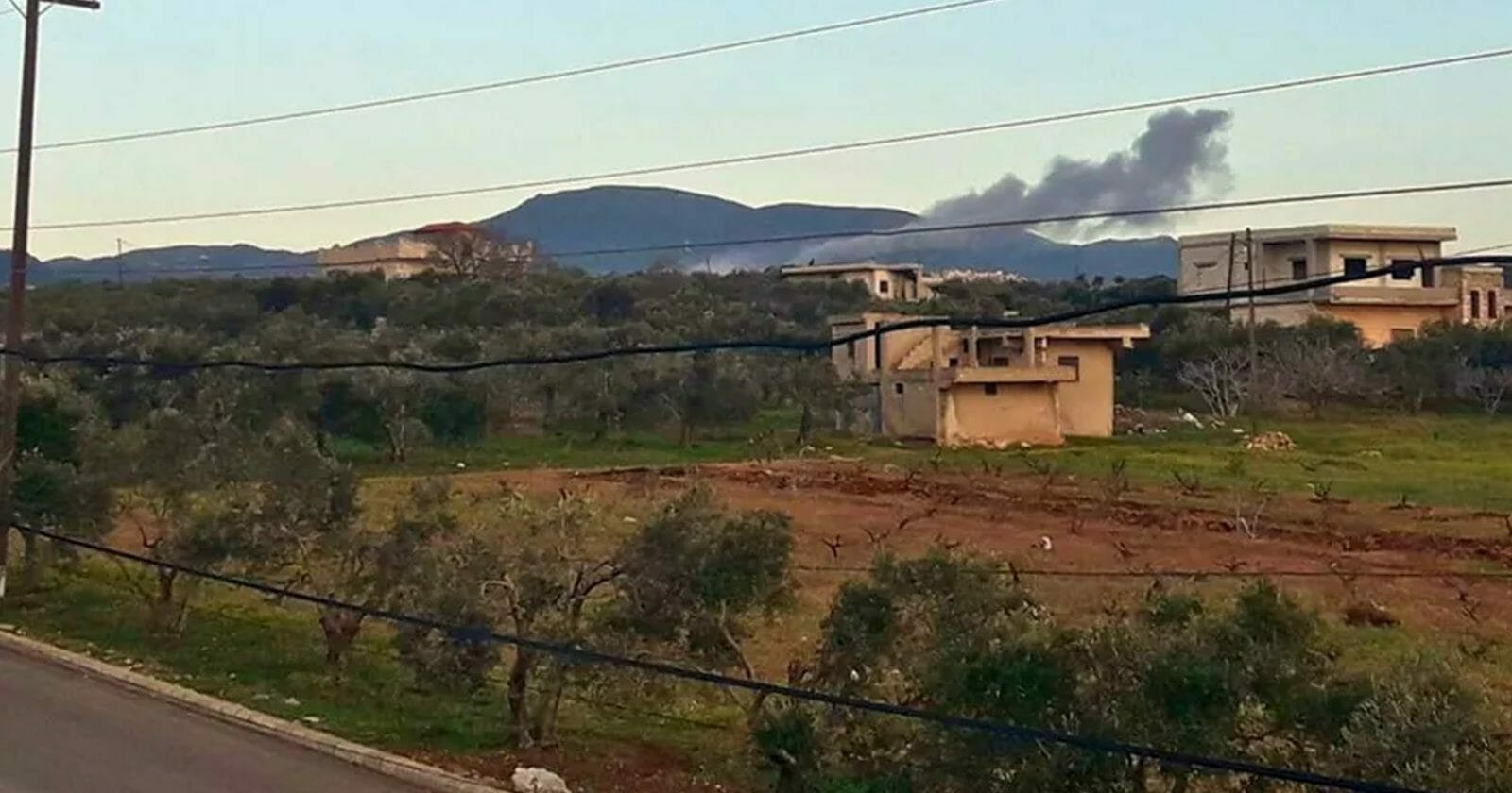 قصف إسرائيلي يستهدف مستودع ذخيرة لحزب الله في حمص السورية watanserb.com