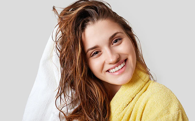 كم مرة يجب أن تغسل شعرك ووجهك في الصيف؟ إليك الإجابة watanserb.com