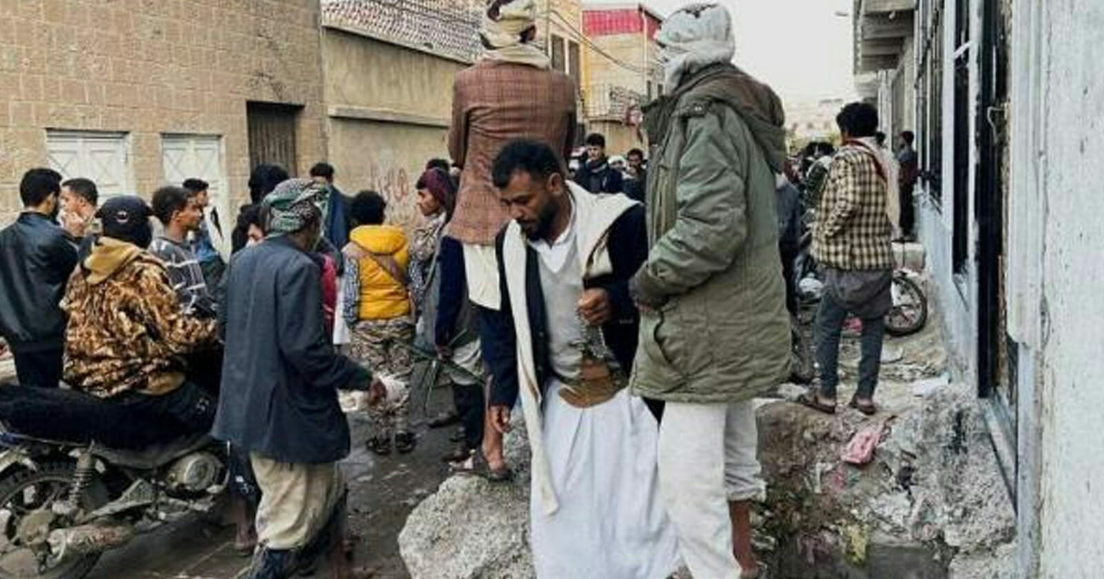 مقتل 78 يمنياً أثناء التدافع للحصول على تبرعات watanserb.com