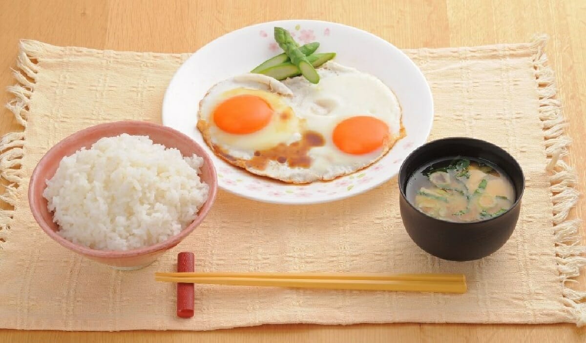 وجبة الإفطار الصباحية في اليابان