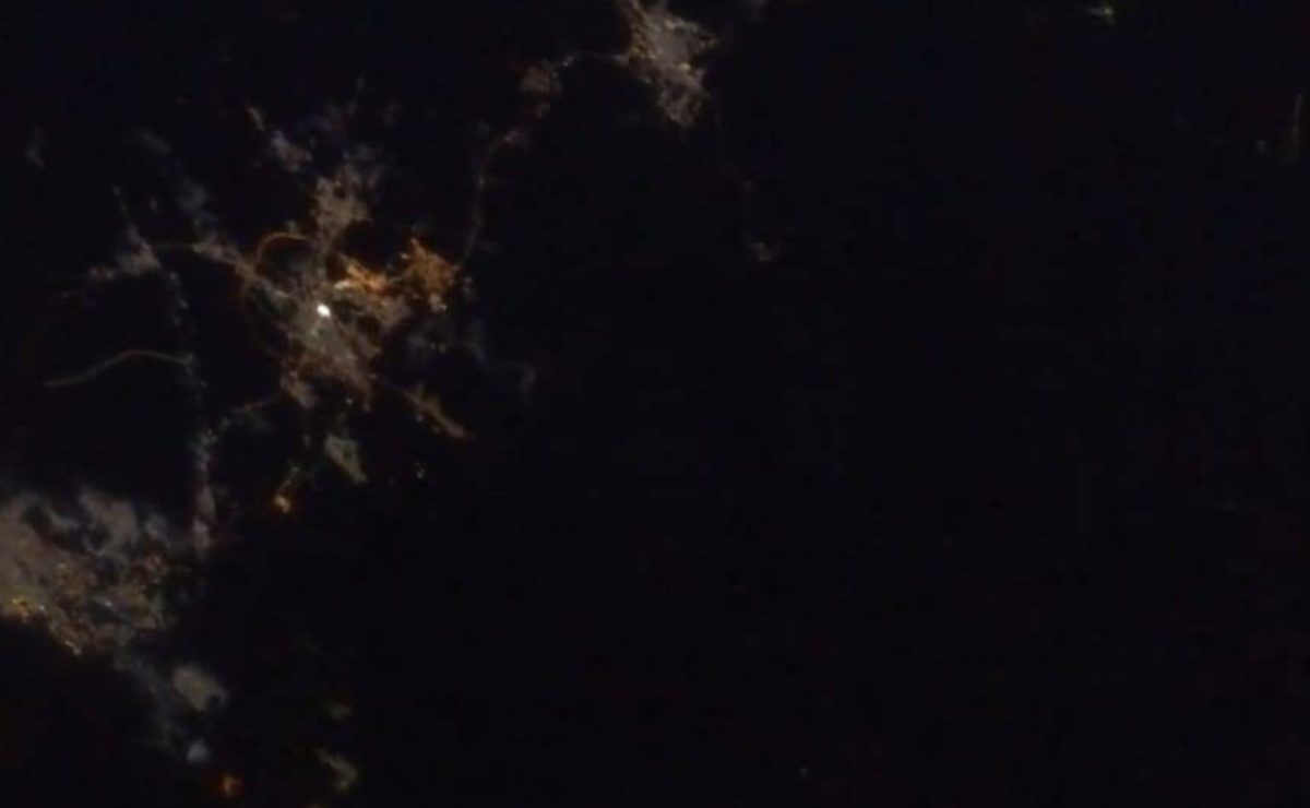 ريانة برناوي تُوثق أجمل صورة لمكة المكرمة من محطة الفضاء الدولية watanserb.com
