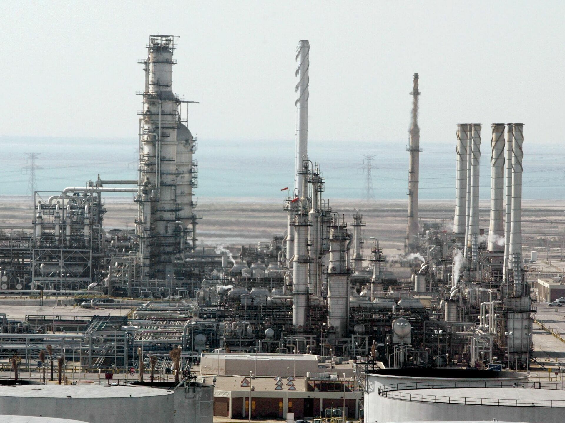 خفض انتاج النفط السعودي