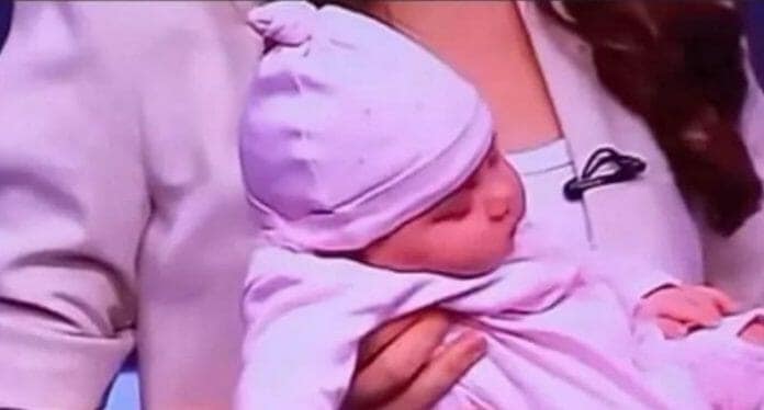 طفلة سيرينا غوكة