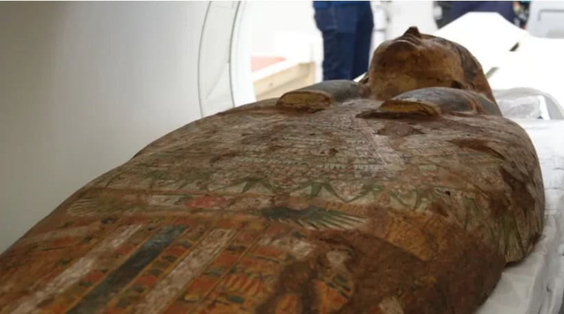 التابوت الفرعوني في مستشفى اسرائيلي بالقدس