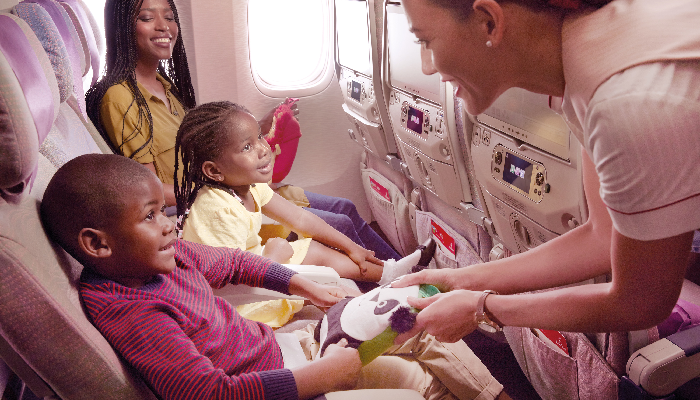 إذا كنت ترغب في الجلوس بجوار طفلك في الطائرة فلا تحجز من خلال موقع طرف ثالث