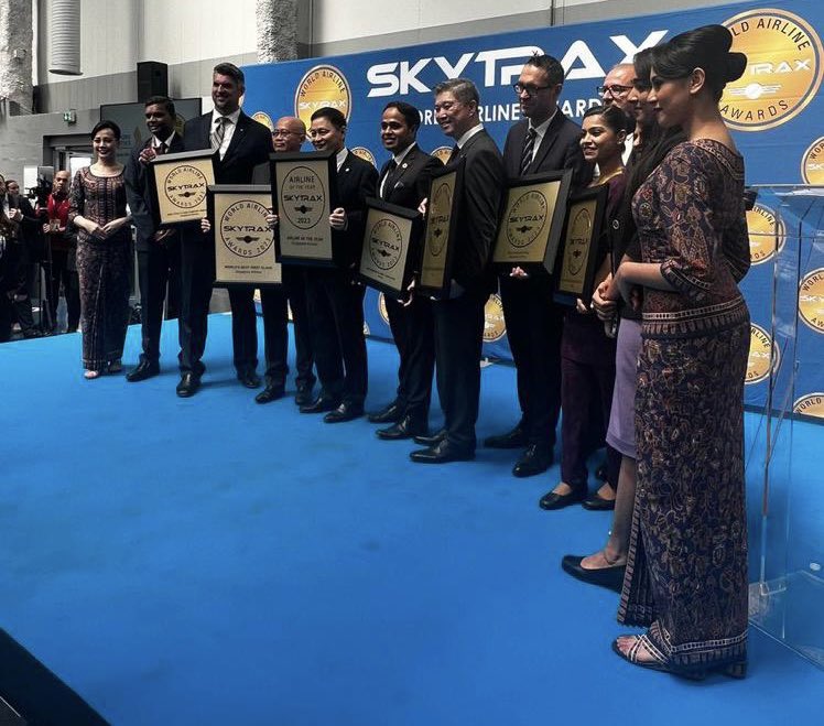 الخطوط الجوية السنغافورية أفضل شركة طيران في جوائز سكاي تراكس العالمية للطيران 2023