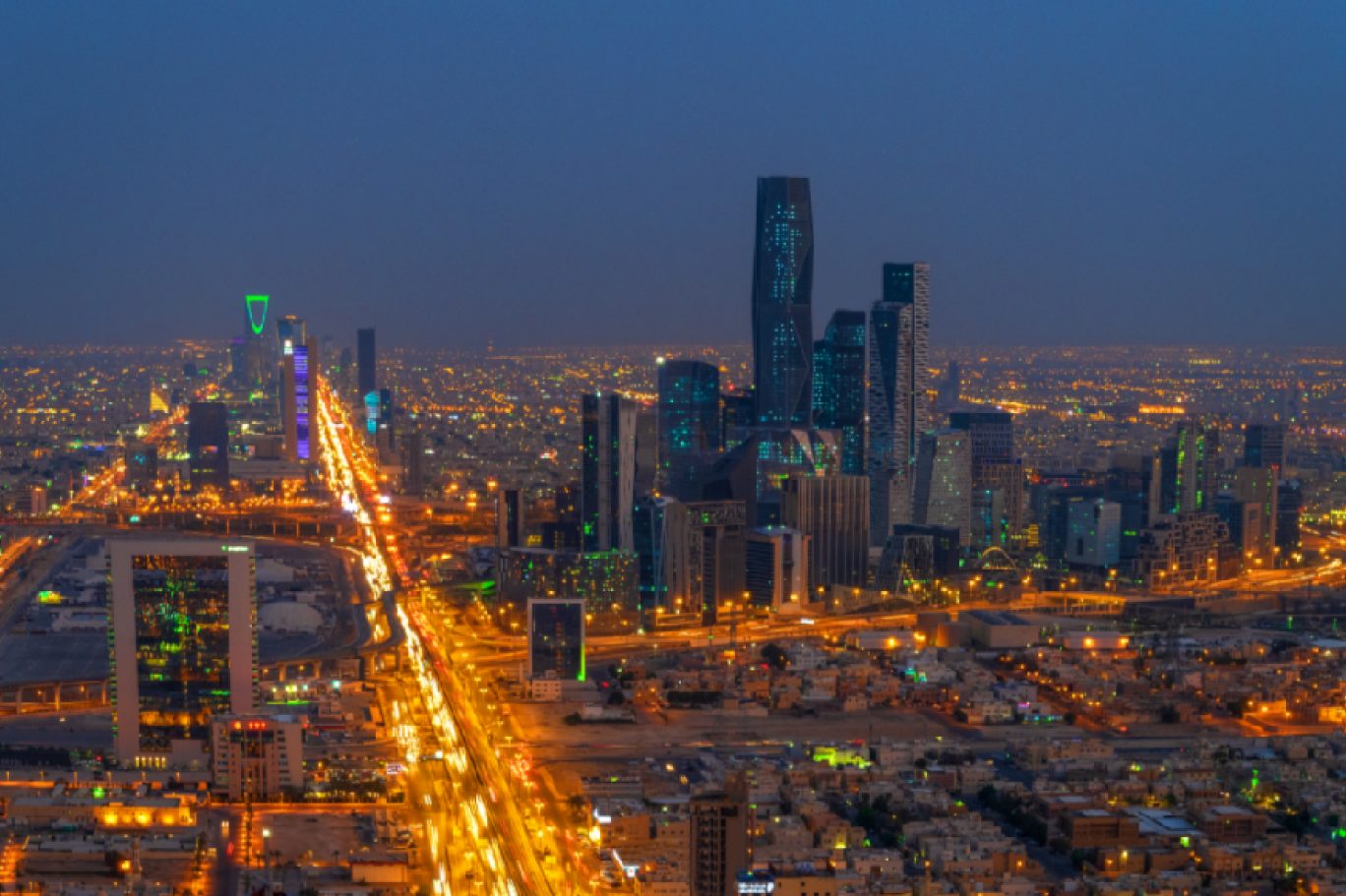 مستقبل القطاع غير النفطي في دول الخليج.. تقرير يفجر مفاجآت مثيرة