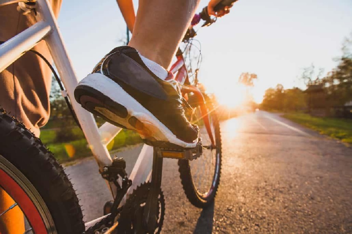 ركوب الدراجة الهوائية يومياً، سواء للمتعة أو كوسيلة للتنقل، يساعد في خسارة الوزن