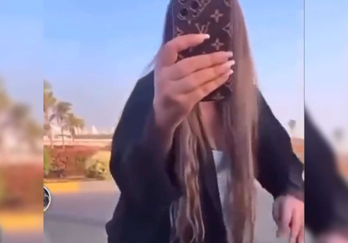 فتاة ليل عارية تتحرش بسعودي رفضها في وضح النهار