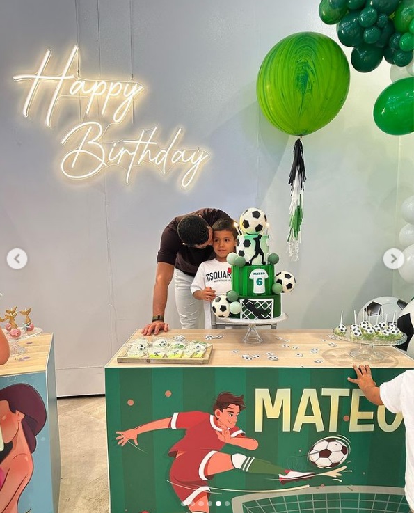 رونالدو يحتفل بعيد ميلاد إيفا وماتيو