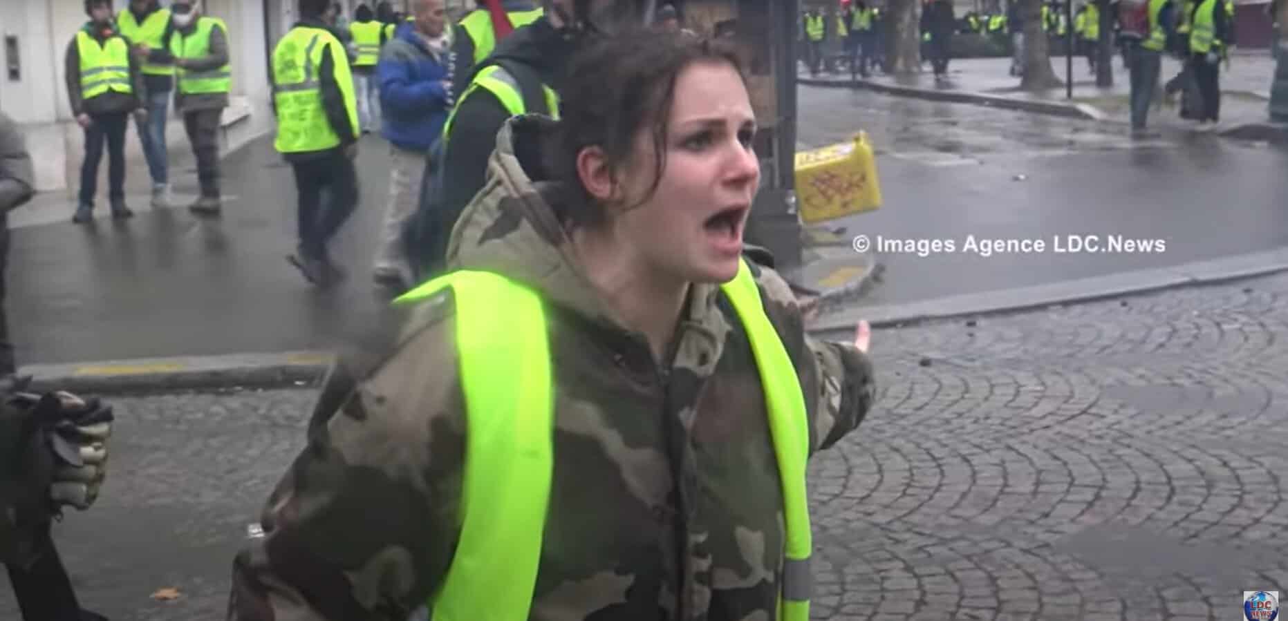 الحقيقة وراء فيديو السيدة الفرنسية