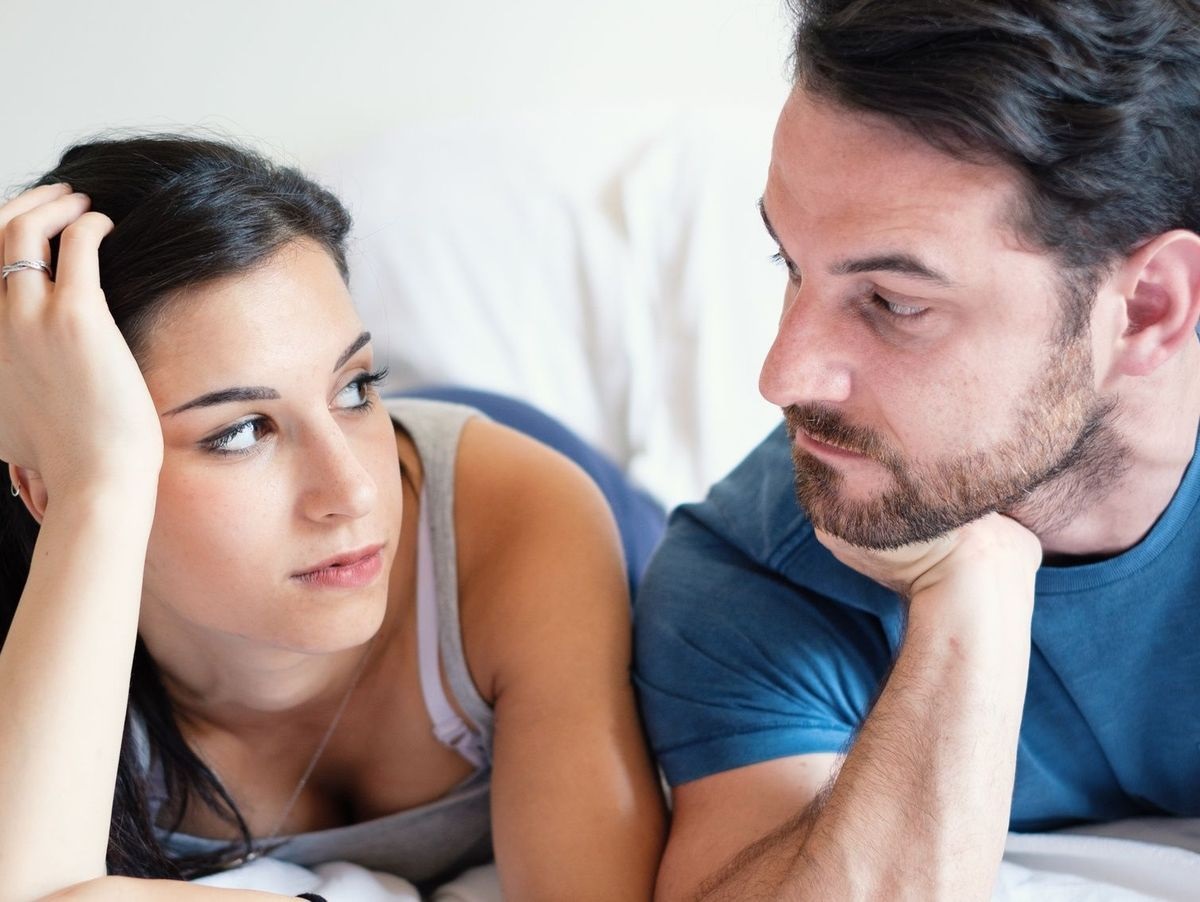 تؤدي هذه المضاعفات إلى صعوبات في العلاقة الزوجية وانخفاض في الرضا الجنسي