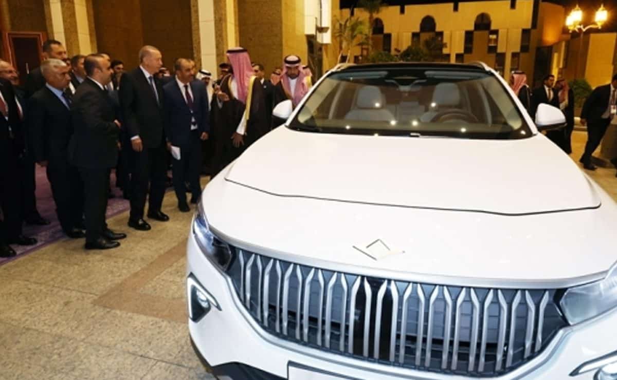 " توغ " التركية تتجوّل في دبي.. ما مُواصفات السيارة التي حلُم أردوغان بتصنيعها؟