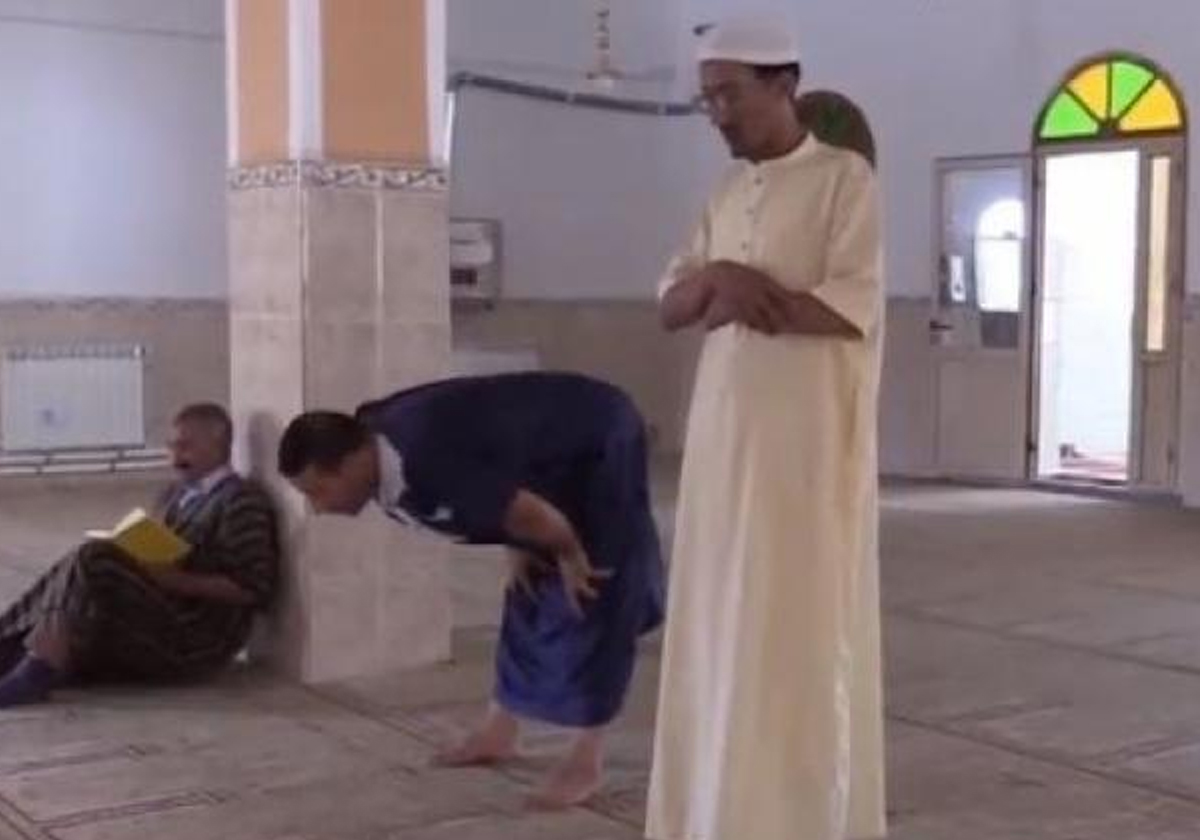 معجزة ربّانية.. جزائري يستعيد بصره داخل مسجد كان قد فقده داخله قبل سنوات
