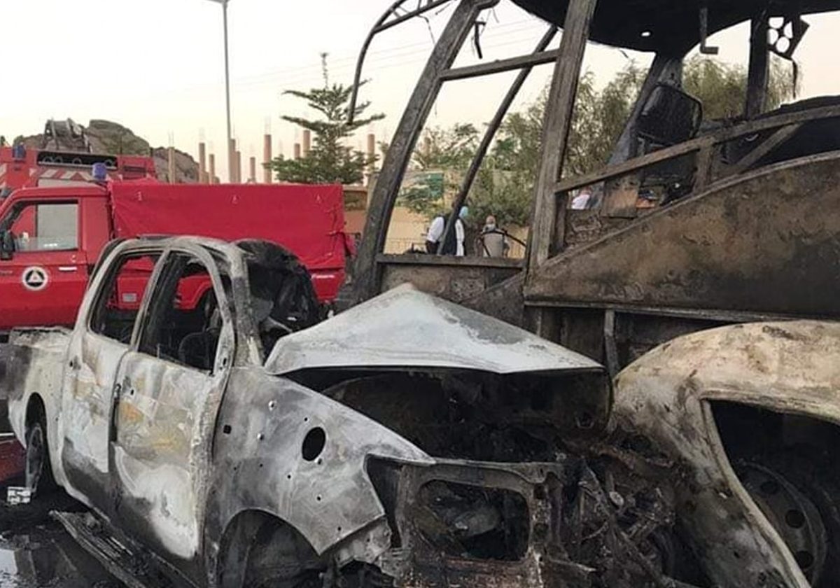 تفحم 34 شخصا في حادث مروري بالجزائر ولقطات مؤلمة توثق الفاجعة
