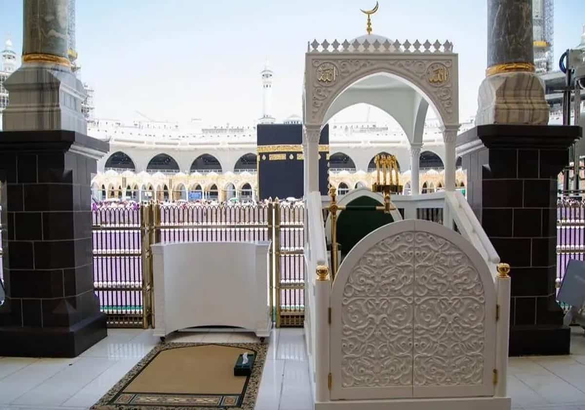  المنبر الحديث للحرم المكي، والذي تميز بطراز إسلامي فريد