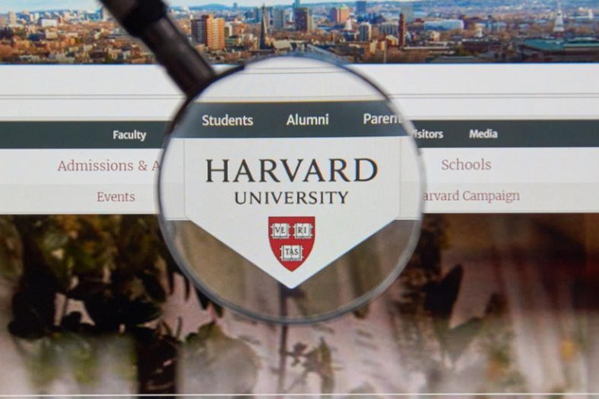 توفّر جامعة هارفارد اختصاصات مجانية
