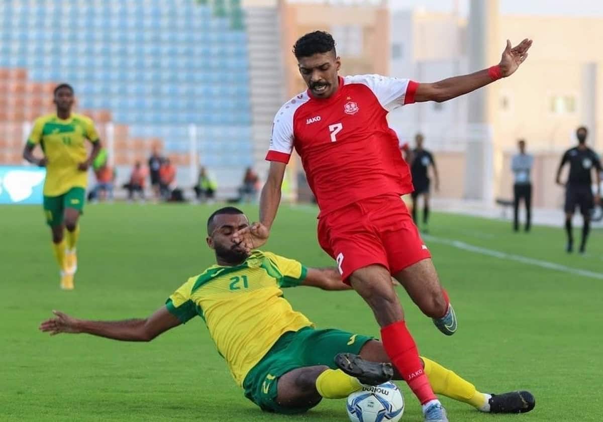 "ميسي عُمان" هكذا احتفى السيب بيزيد المعشني.. ما قيمة عقده؟