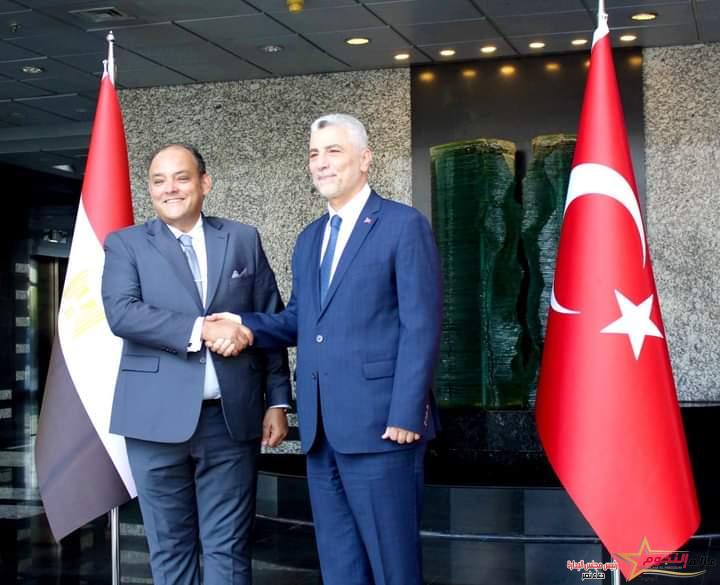 وزير التجارة والصناعة المصري ونظيره التركي في أنقرا