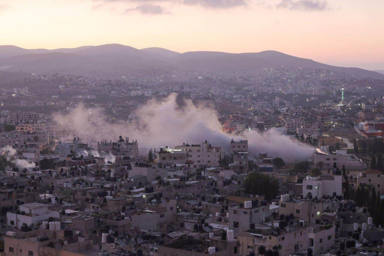 تفجير منزل خروشة في مخيم عسكر بنابلس