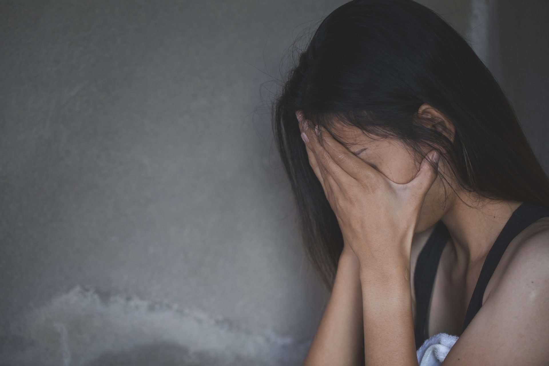 أردني يغتصب ابنة الـ15 عاماً احتفالاً بعيد ميلاده!