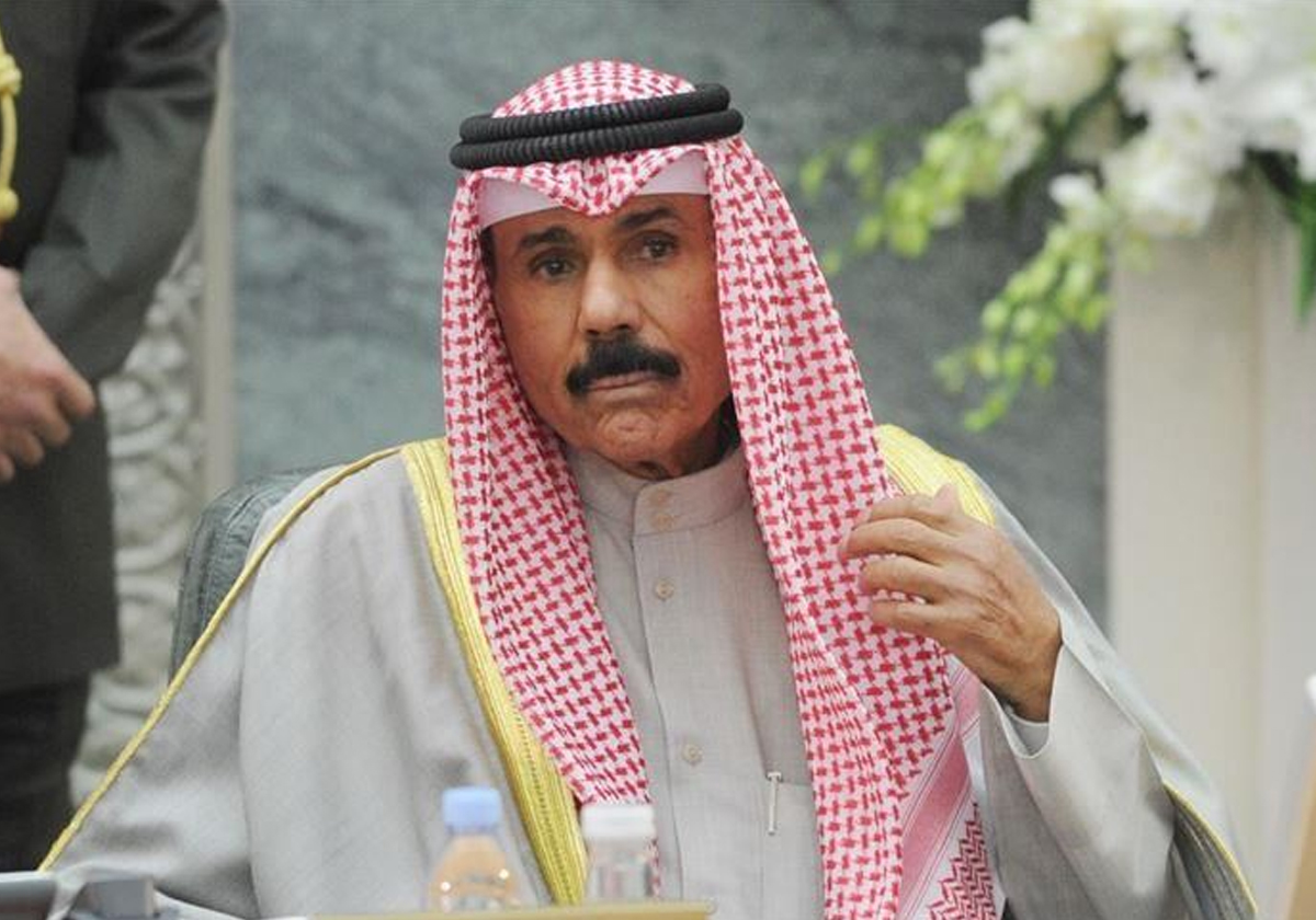 مشاري العفاسي يثير القلق بشأن صحة أمير الكويت الشيخ نواف الأحمد