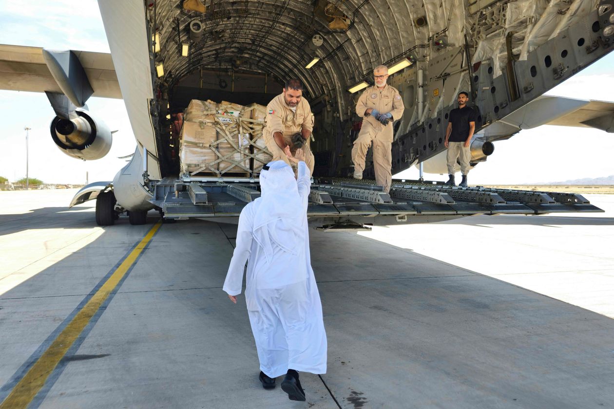 الإمارات ترسل شحنات اسلحة لحميدتي من مطارات مجاورة للسودان تحت غطاء المساعدات الإنسانية