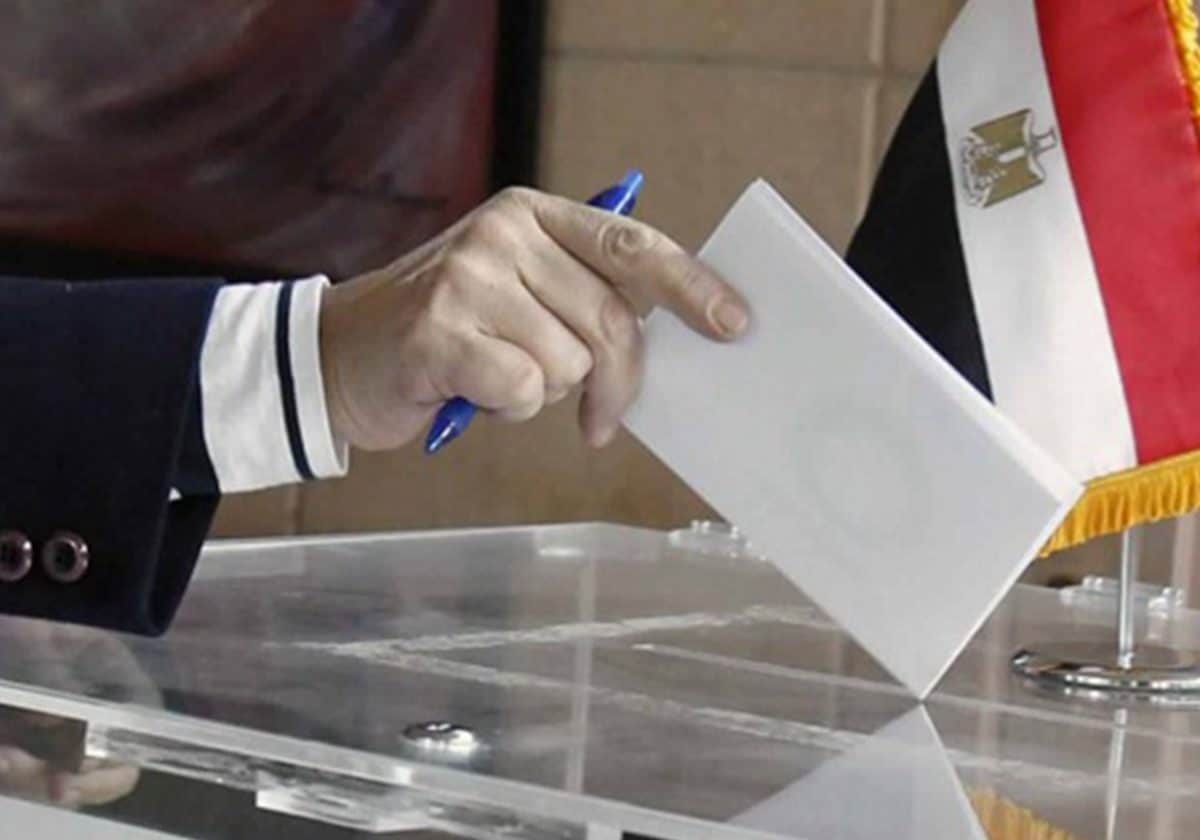 تزامنا مع تحذيرات مصطفى بكري.. منافس جدي محتمل قد يخوض الانتخابات أمام السيسي