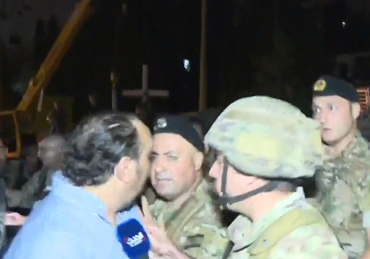 الجيش اللبناني يعتدي على مراسل قناة سعودية في أحداث الكحالة