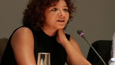 الدكتورة منى برنس