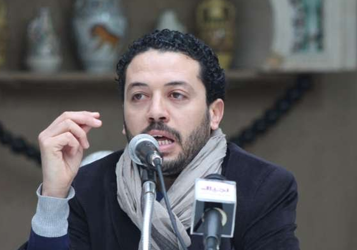 تونس تسجن الشاعر سامي الذيبي.. السبب صادم وغضب يجتاح المواقع