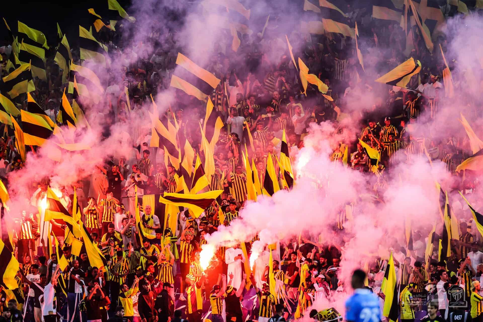 مصدر مقرَّب من اللاعب أكد وجود مفاوضات بين محمد صلاح ونادي الاتحاد السعودي