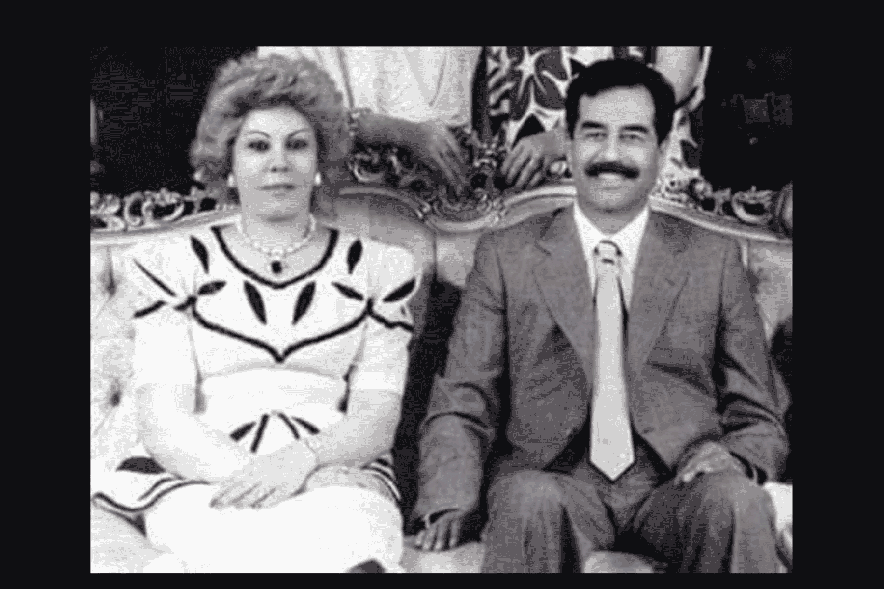 صدام حسين مع زوجته