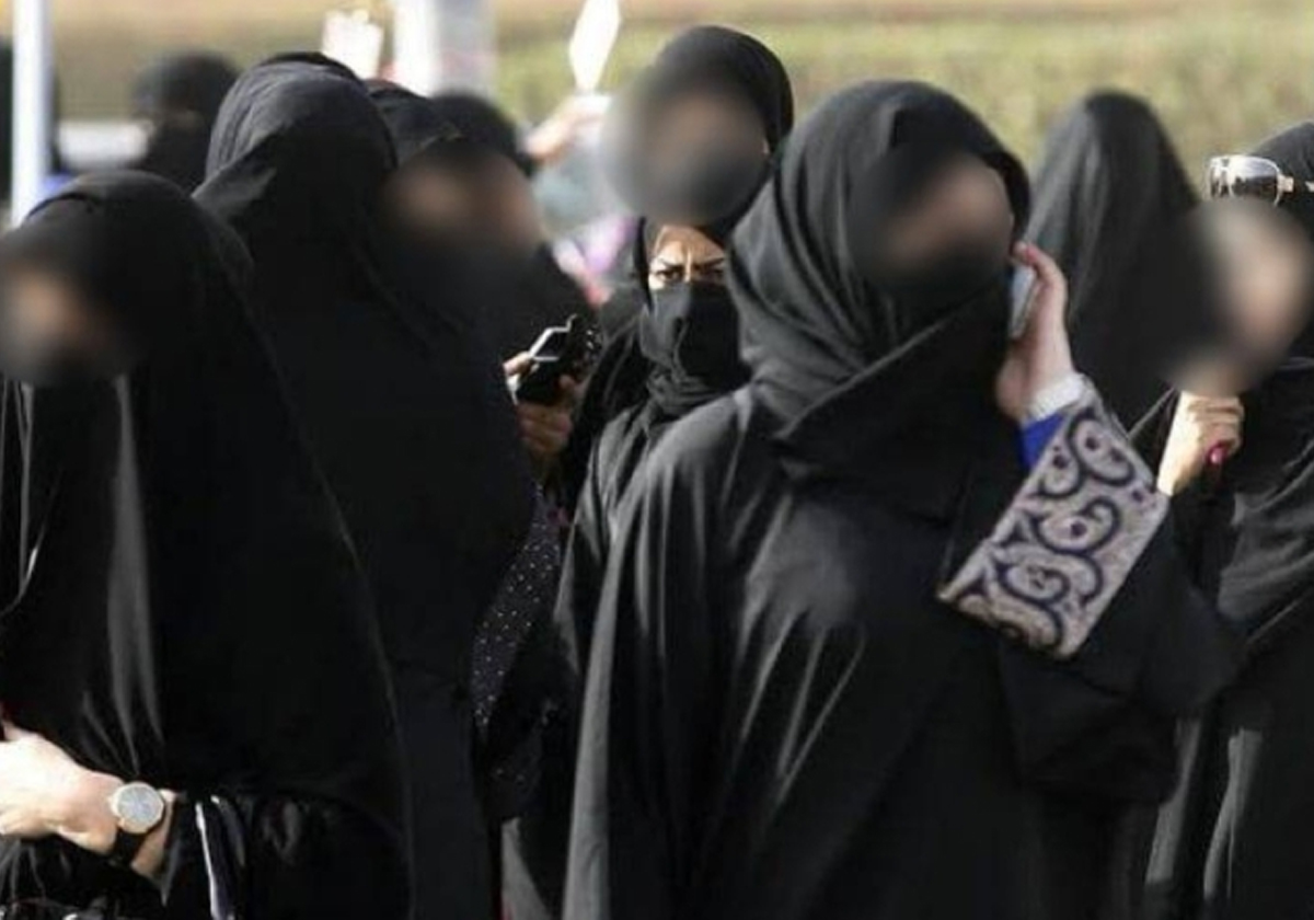 ما قصة بيان "نساء قبيلة مطير" الذي أثار تفاعلا كبيرا في الكويت؟
