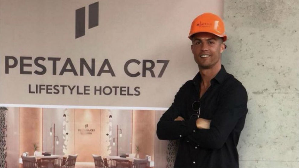 افتتح رونالدو فندقه في المغرب في مارس 2022