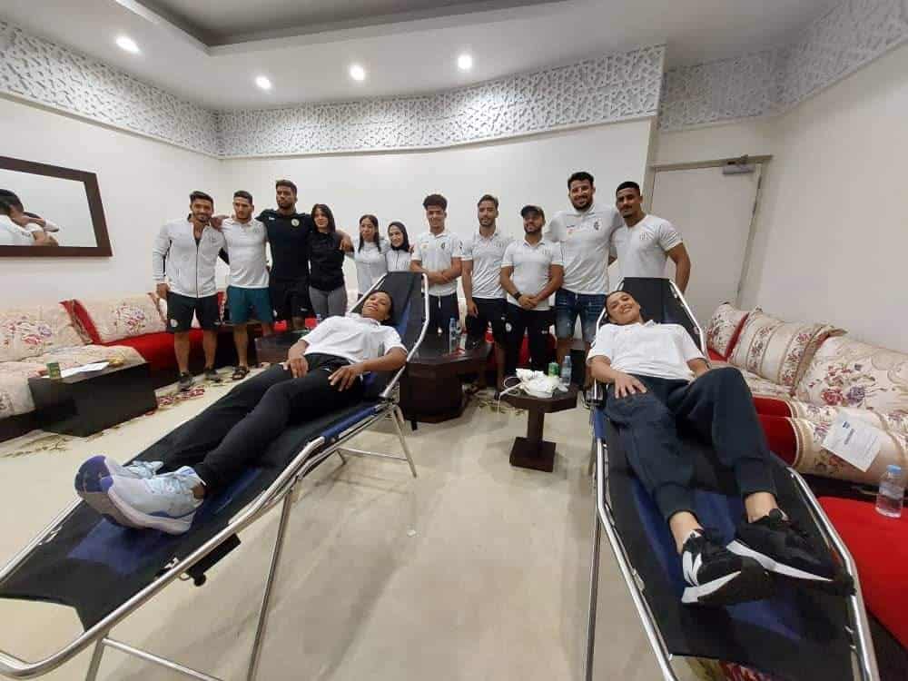 صور نشرها حفيظ دراجي تظهر تضامنا جزائريا مع ضحايا زلزال المغرب رغم الخلافات التاريخية