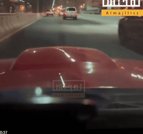 فيديو جديد لكويتي بصقت عليه فتاة بعد احتكاك مروري.. هل تلفظت بكلمات مخلة؟