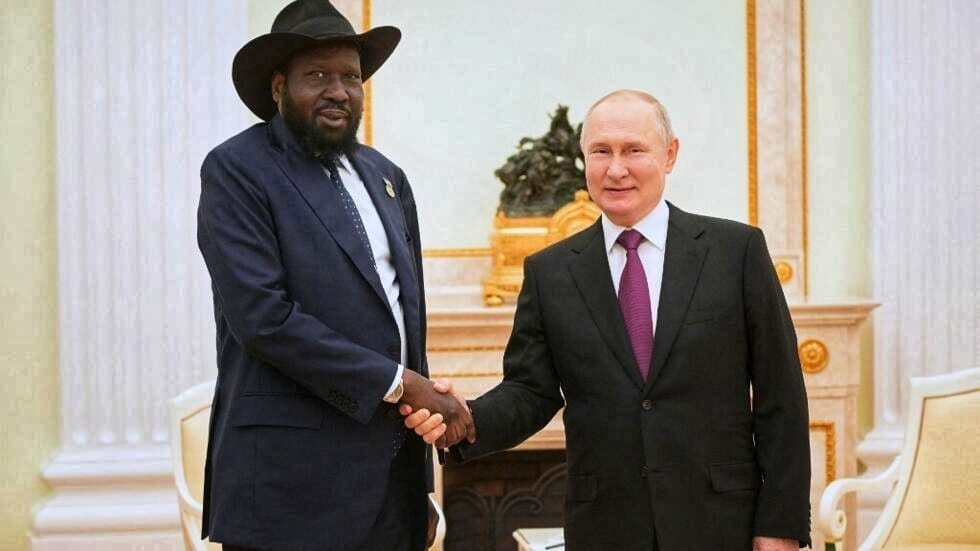 بوتين ورئيس جنوب السودان