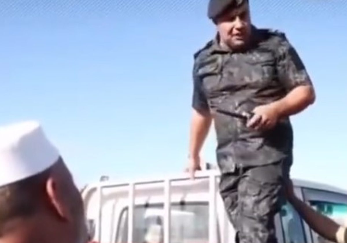فيديو مؤثر لضابط ليبي خطف القلوب بسبب ما قاله عن منكوبي درنة
