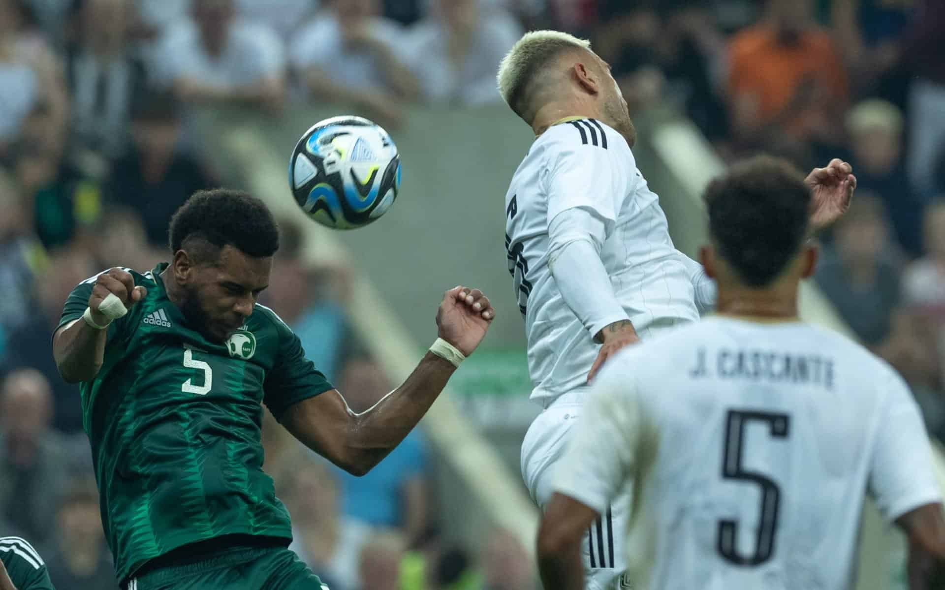 المنتخب السعودي يسقط أمام كوستاريكا في أول اختبار للمدرب الإيطالي مانشينى (فيديو)