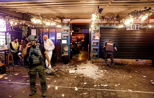 بلاغات خاطئة عن إطلاق نار ترعب الإسرائيليين في تل أبيب وهروب جماعي (فيديو)