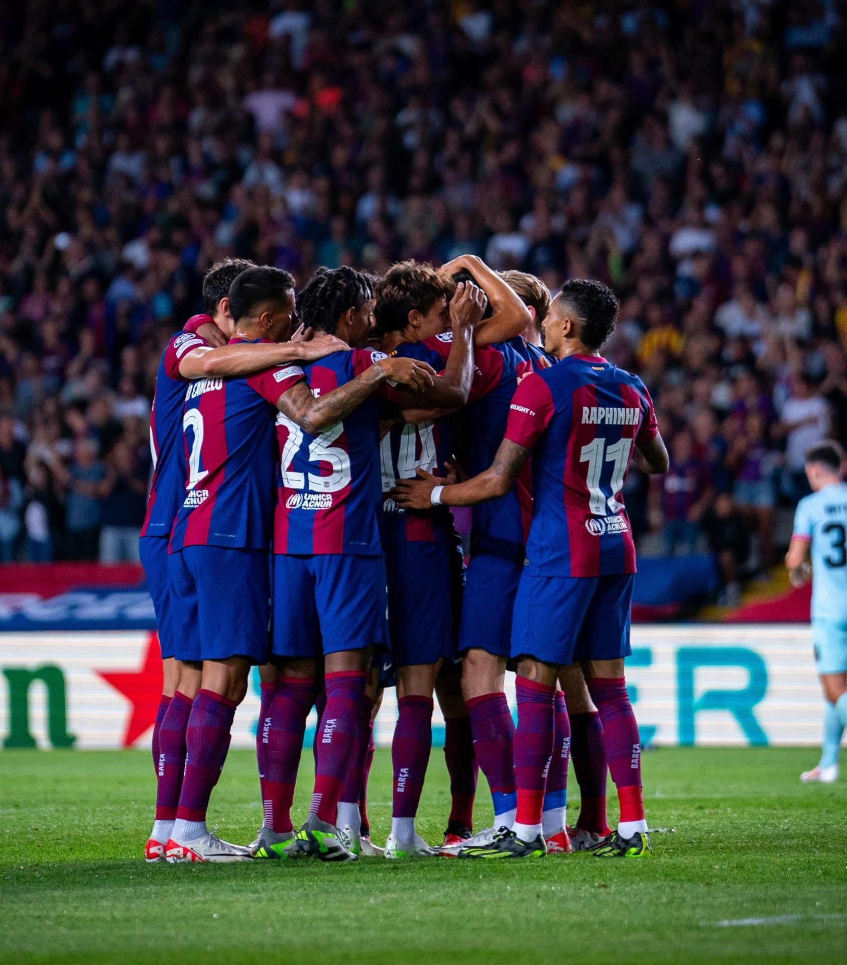 ليالي دوري أبطال أوروبا.. فوز حامل اللقب السيتي وبرشلونة وباريس وتعادل ميلان (شاهد)