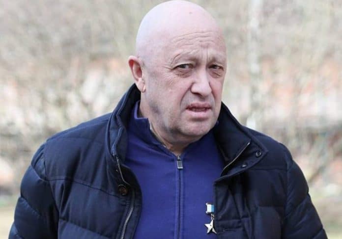 سبب وجود جنرال مرتبط بمجموعة فاغنر في الجزائر.. ظهور مثير لـجزار إدلب