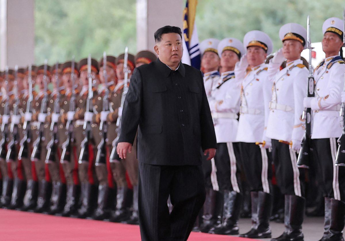 أول رحلة له منذ سنوات.. سجادة حمراء لاستقبال زعيم كوريا الشمالية "كيم جونغ أون" في روسيا