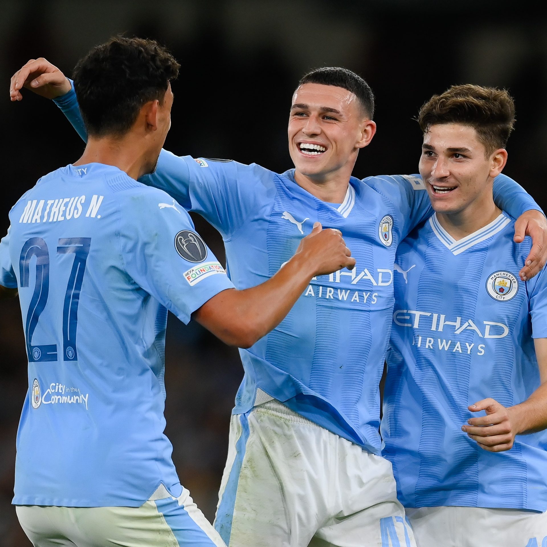 ليالي دوري أبطال أوروبا.. فوز حامل اللقب السيتي وبرشلونة وباريس وتعادل ميلان (شاهد)