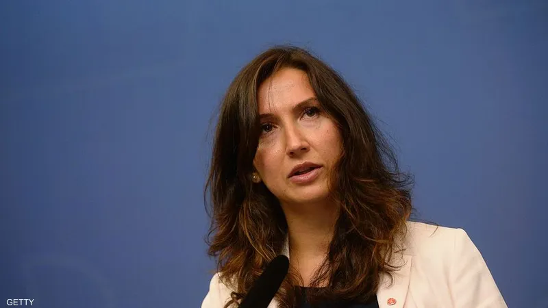 وزيرة المعرفة والمدارس الثانوية السويدية عايدة حجي